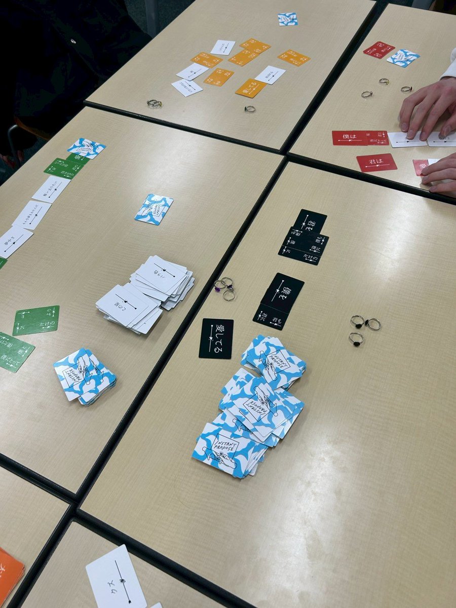 gamecircle_NEON's tweet photo. お疲れ様です！
昨日はNEONの活動日でした！本日も沢山の方が遊びに来てくれたことから、多人数系のゲームが盛り上がりました！
来週は新歓用のイベントを開催しますのでお楽しみに！
ところで話を聞くと、各種SNSから僕らを知ってくれた方も多いようで。僕の投稿がきっかけの方も…いらっしゃる…！？ https://t.co/X1K9MfrXxy