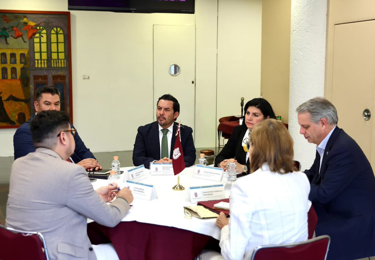 SIIS_IPN's tweet image. 2/2
Consolidamos vínculos globales que multiplican oportunidades y posicionan al @IPN_MX como referente internacional. “La Técnica al Servicio de la Patria” 🇲🇽🌐 
¿Qué disciplina te gustaría ver en estos intercambios? 👇 #IPN #Yale #90AniversarioIPN #SIISIPN