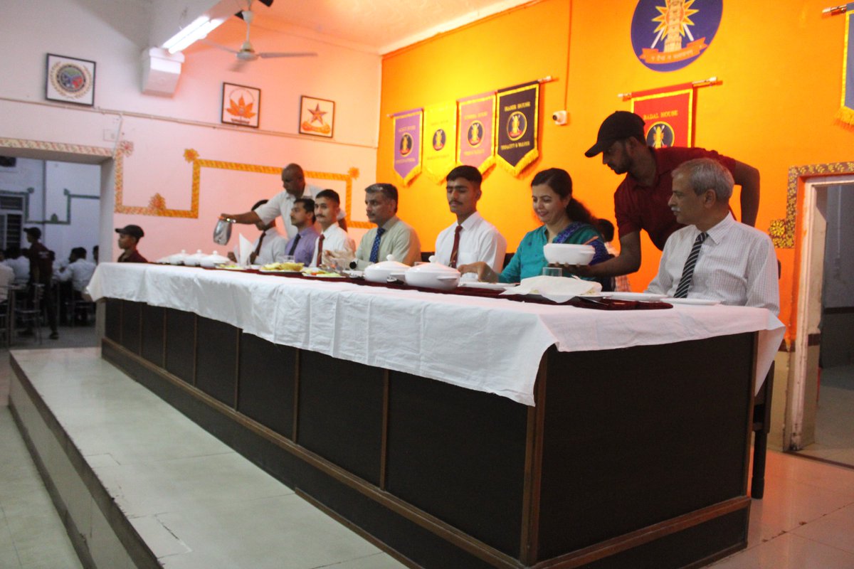 A delightful evening of discipline and camaraderie marked the Special Dinner at Sainik School Chittorgarh. Cadets and staff, dressed smartly, gathered in the mess to enjoy a festive meal in a formal setting, making it a memorable break from the daily routine.