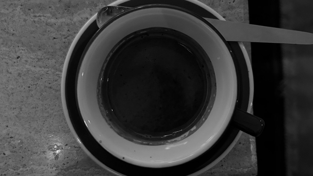 ليـال tweet media