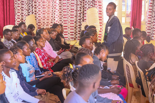 HopeCoreKenya's tweet image. At the HopeCore Youth Center, a powerful shift is happening: through our #PeerCounseling Program, young people are no longer facing life’s struggles alone. Open to all youth, Free to join. Visit today!
#YouthEmpowerment #MentalHealthAwareness #Chogoria #HopeCore #KenyaYouth