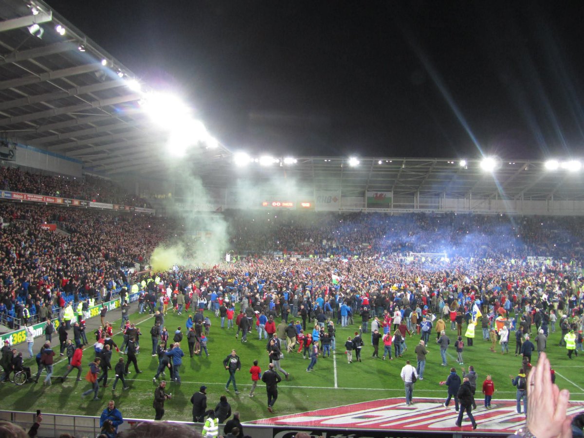 NigelBlues's tweet photo. 13 years ago today we were promoted to the Premier League with Malky Mackay with a 0-0 home draw with Charlton.

Great team, just shite it was in Red. https://t.co/M2aTtFZ0cZ