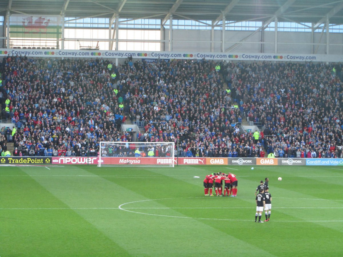 NigelBlues's tweet photo. 13 years ago today we were promoted to the Premier League with Malky Mackay with a 0-0 home draw with Charlton.

Great team, just shite it was in Red. https://t.co/M2aTtFZ0cZ