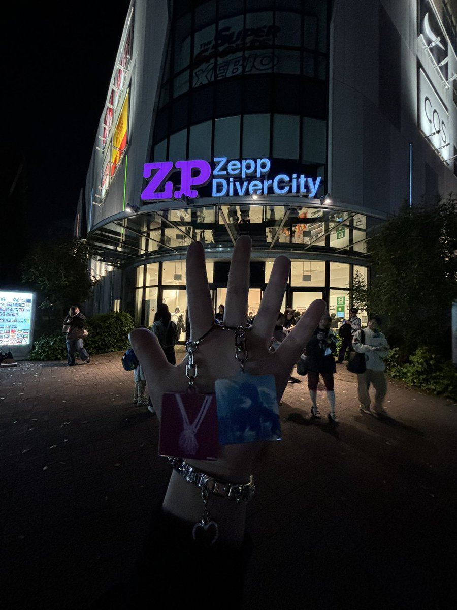 Reno tweet media