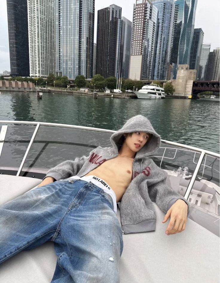 7th year: jay⁵ 𖤐 tweet media