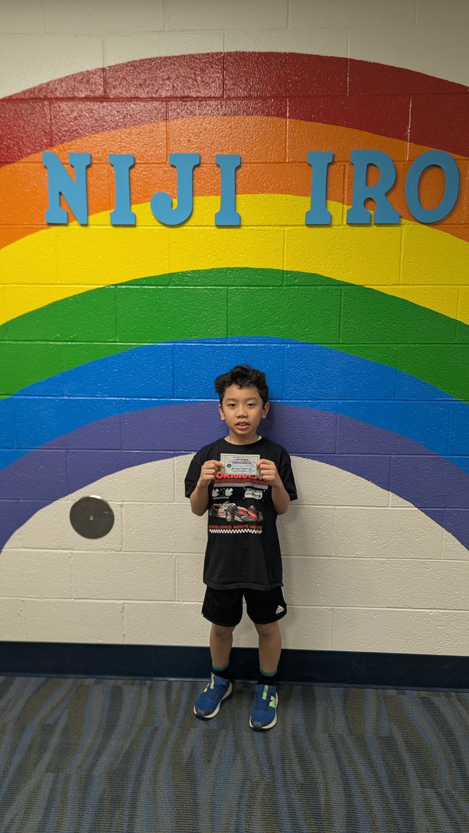NijiIroSchool's tweet image. Another Golden Crane Award recipient received a positive phone call home for being Kind, Responsible, and Safe! #LivoniaPride #PBIS