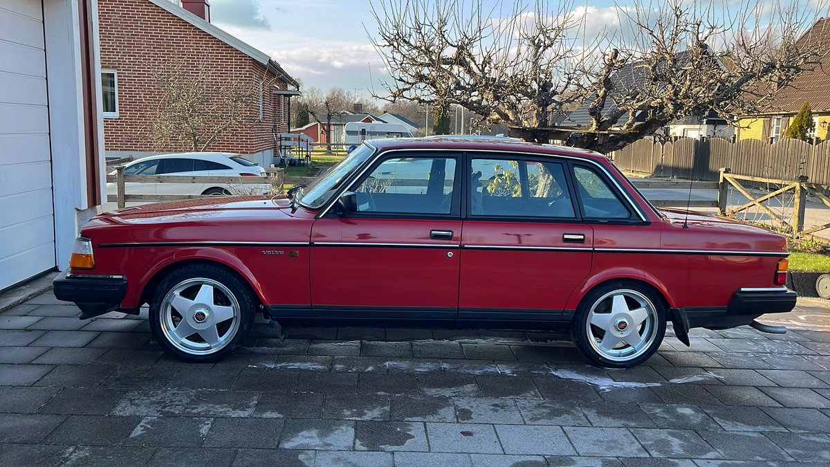 LEO Rehn tweet media