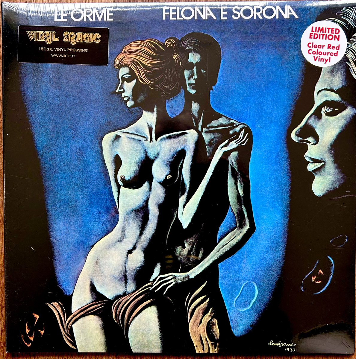 klaasm67's tweet image. Today’s post brought something special. My wallet’s definitely lighter, but my collection is now richer by two of the finest Italian prog rock albums ever pressed. The red vinyl is the perfect finishing touch.🇮🇹 #LeOrme #Vinyl