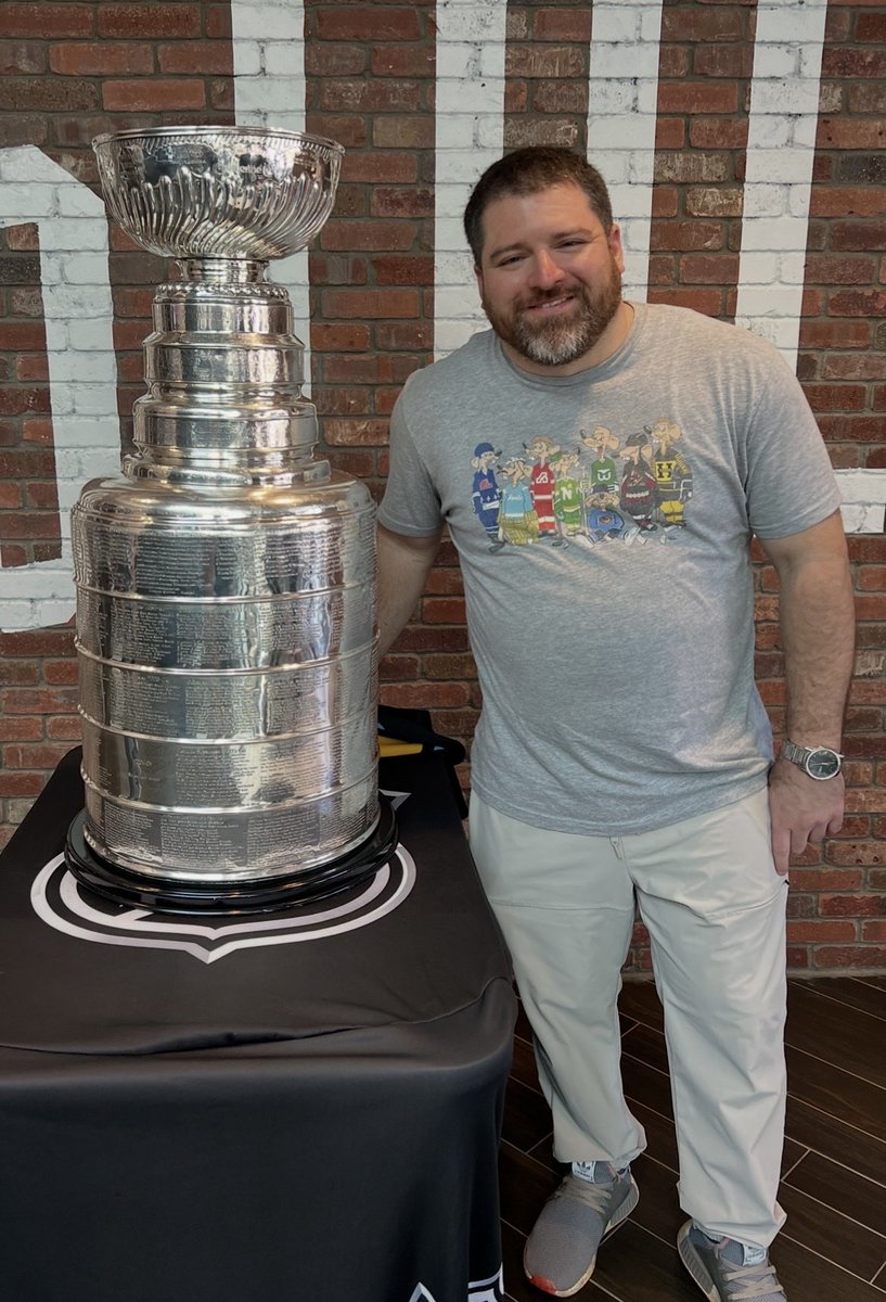 JJSanti21's tweet photo. Rink Rats https://t.co/Ze0m6rOYgk