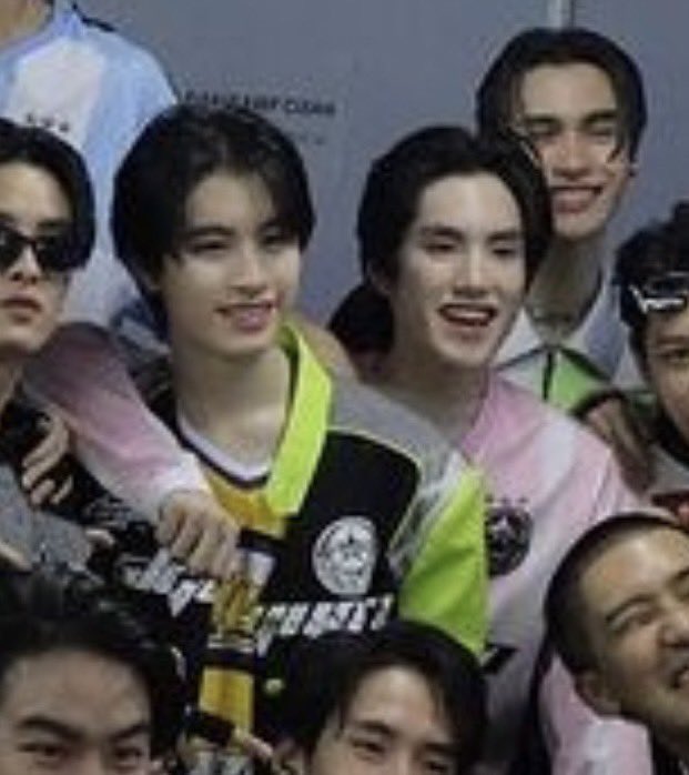 เหม่เหมย์ ღ tweet media