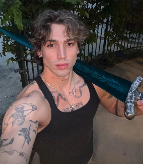 grace belrose 🦢 tweet media