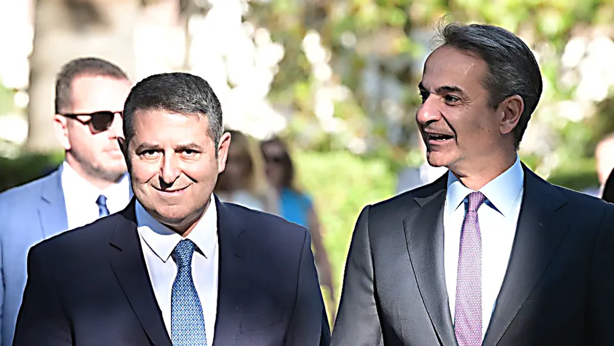 blackmore_r's tweet photo. Στεναχωριεμαι για ολους αυτους τους ανθρωπους που δεν ειναι διασημοι και δινουν τη μαχη τους για να κρατηθουν στη ζωη μεσα σ'αυτα τα μποuρδελα που εχουμε για νοσοκομεια..........κανενας Μυλωνακης δεν νοιαστηκε γι'αυτους.........στα @@ μας λοιπον !!!! https://t.co/Jv5apu1hNB