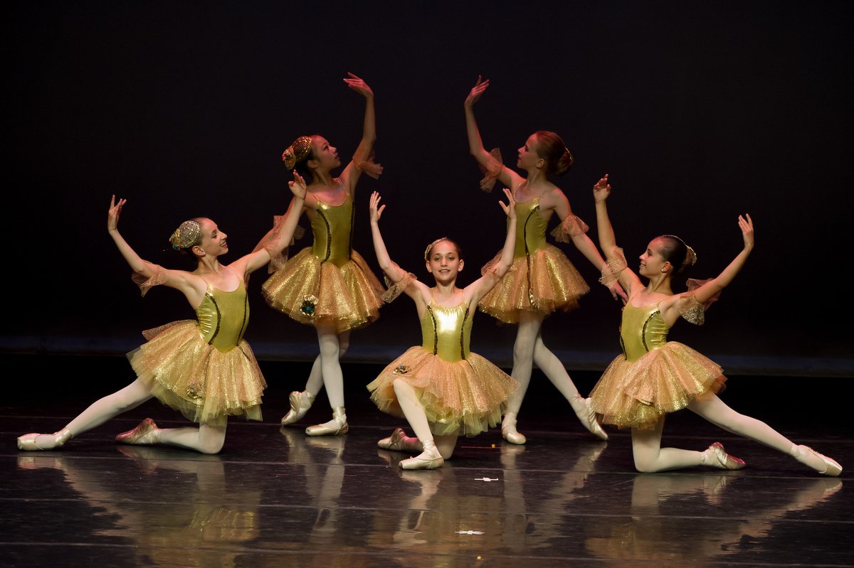 BrightonBallet's tweet photo. 💃Dance education instills #poise, #grace, and #confidence in #children, helping them to develop important life #skills https://t.co/KhZjnz2JjN

#danceeducation #childdevelopment #Kingsborough #CUNY #community #SouthBrooklyn #ballet🩰 https://t.co/7QfuHa7Pj5