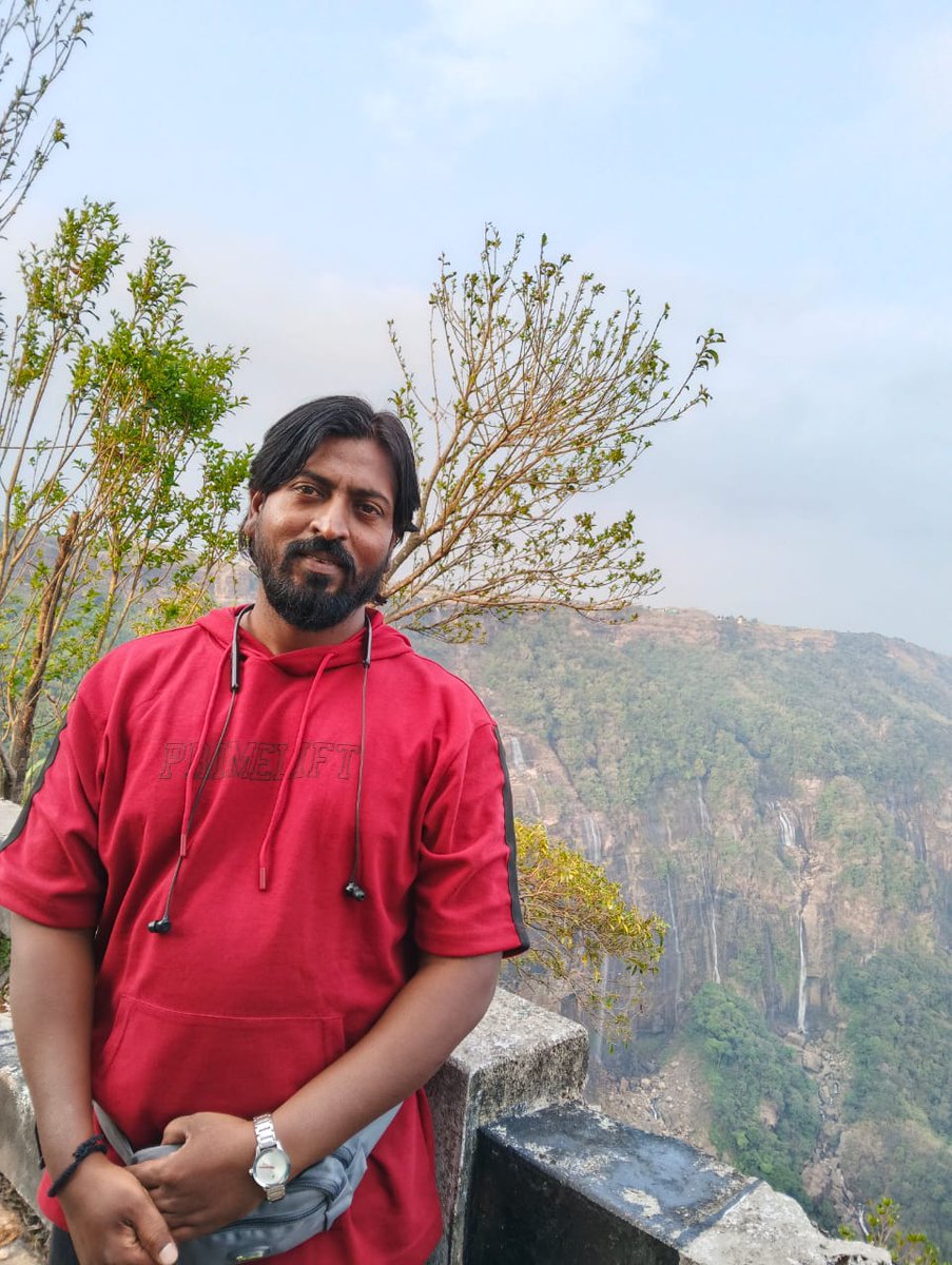 ActorBhooshan's tweet photo. ಸೆವೆನ್ ಸಿಸ್ಟರ್ ವಾಟರ್ ಫಾಲ್ಸ್ ಮೇಘಾಲಯ 💙💙💙 https://t.co/t5rwA6BamW