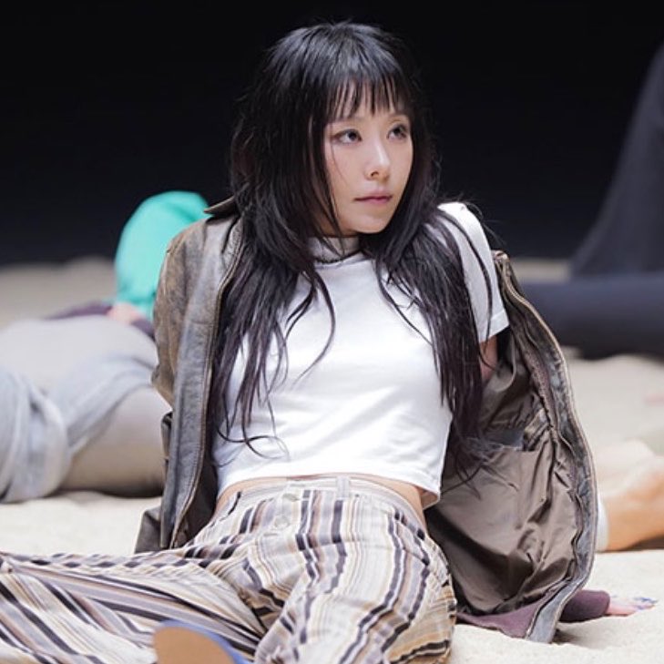 wheein pics tweet media