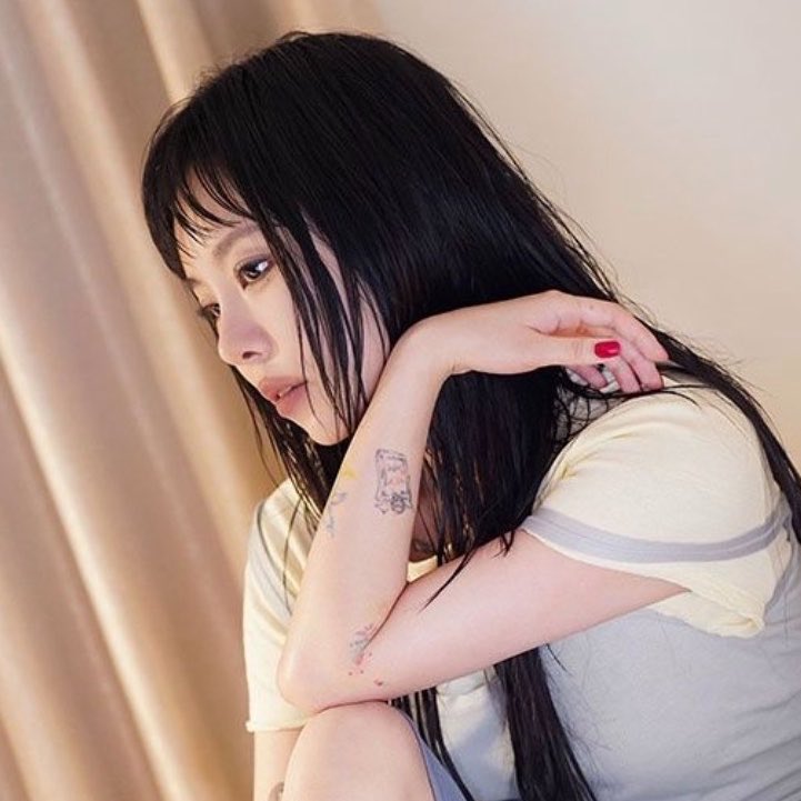 wheein pics tweet media