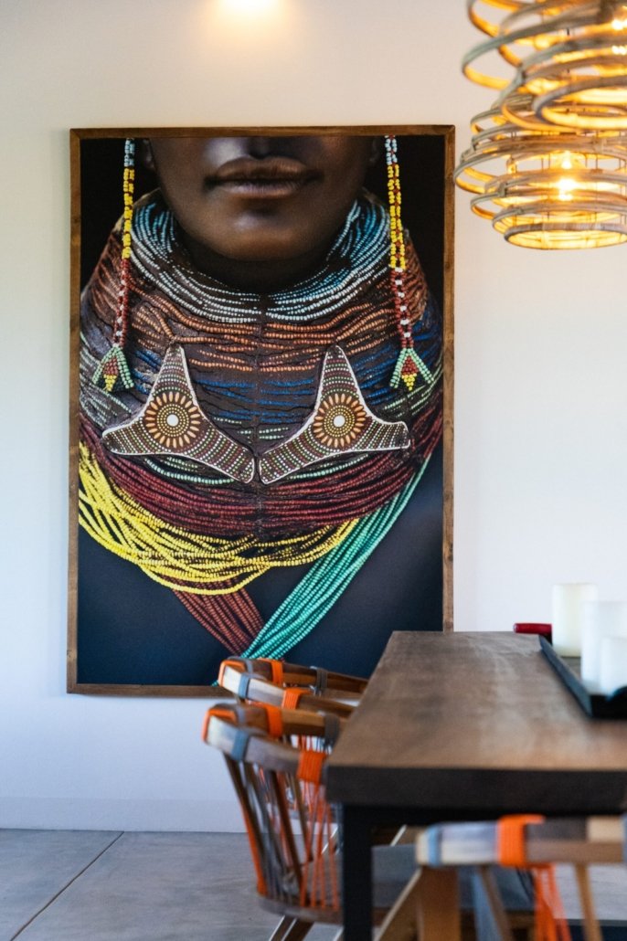 ldinteriorssa's tweet photo. Bespoke Furniture, Art &amp; Lights - Benedictions by L&amp;D Interiors 🖤 🇿🇦 Info in Bio 😃 #Luxury #Interior https://t.co/AazvNc3zCX