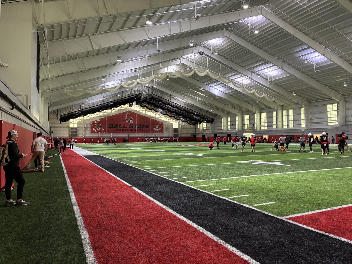 Egray27's tweet photo. Had a great time today at @BallStateFB, loved seeing how they do things. Thank you @CoachShaqV for taking time and talking to me, excited to build this relationship! https://t.co/lrenoXu3UX