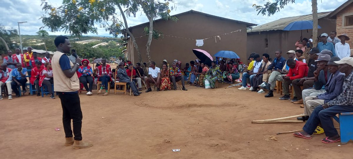 pfrwanda's tweet photo. Prison Fellowship Rwanda, together with @MINEMA @RefugeesRwanda  (UNHCR) and partners, conducted a community awareness campaign during Igítondo cy’Isuku in Mahama Refugee Camp to strengthen child protection, reduce school dropouts, and prevent youth involvement in crime. https://t.co/GJkapmAz6I