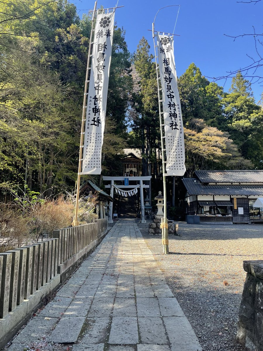 yoshi_zaurus_'s tweet photo. こ���まえ https://t.co/XX0ch9IuJE