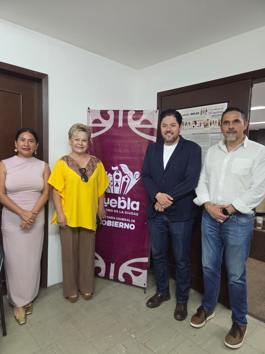 Puebla_IMPLAN's tweet photo. En reunión con @SGGM_Pue,🤝invitamos a representantes de juntas auxiliares a sumarse a los Consejos de Participación Ciudadana.

🗣️ Tu junta auxiliar tiene voz.

#ConsejosDeParticipaciónCiudadana #JuntasAuxiliares #IMPLAN https://t.co/UeMx5WTC6Z