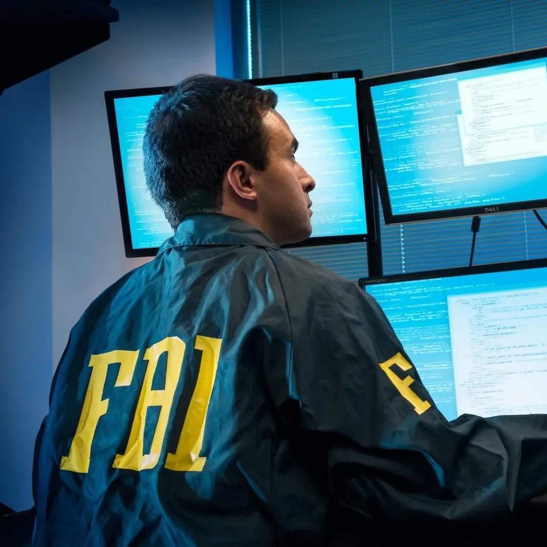 SİYAH SANCAK tweet media