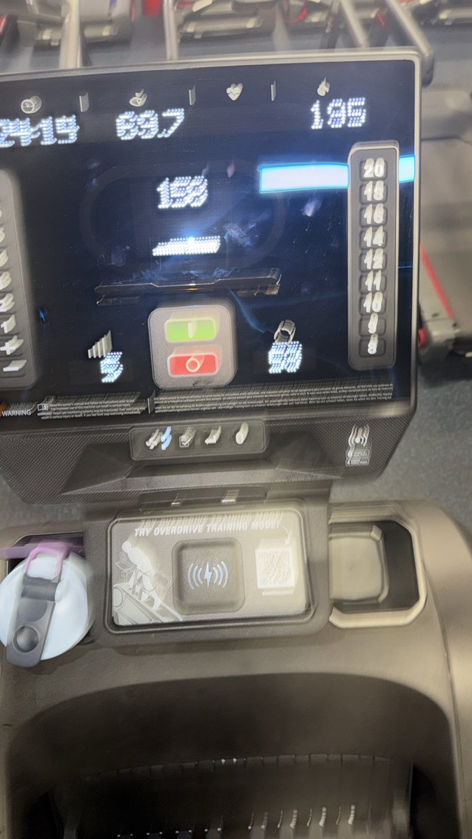 Coach Leona tweet media