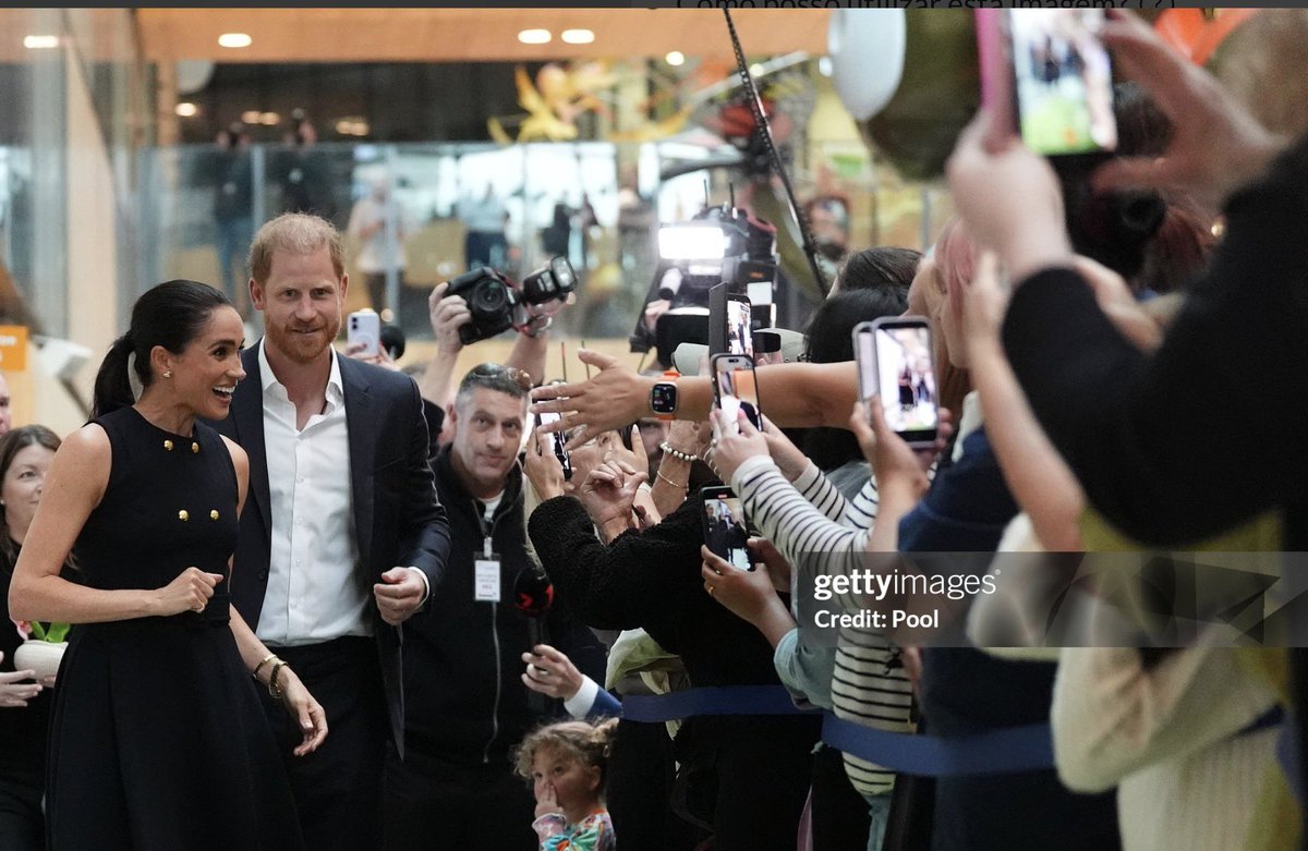 Any new photos of H&amp;M's Australia events? It seems that more and more, the conversations are veering away from the good stuff and over to the nasty tabloid shenanigans. Why play into this obvious and overused deflection tactic?! I want more joy! 😍🧡 #HarryandMeghaninAustralia