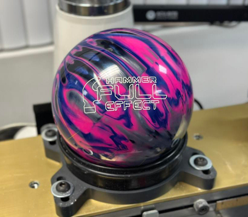 HammerBowling's tweet photo. The colors pop, the backend motion rips and it hits like a Hammer! That's the Full Effect! 😍
#HammerBowling #FullEffect #HK22C2 #HuntsmanCore
#NothingHitsLikeAHammer 🔨 https://t.co/CLiO0SdSaL