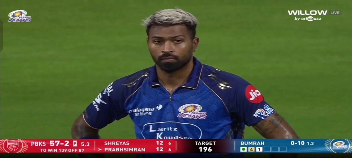 𝐊𝐨𝐡𝐥𝐢𝐧𝐚𝐭!𝟎𝐧_👑🚩 tweet media