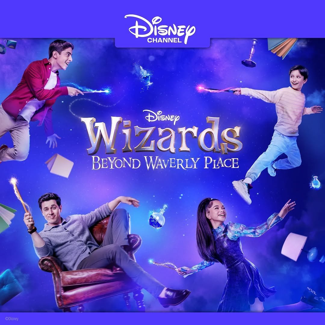 Info Disney Hulu tweet media