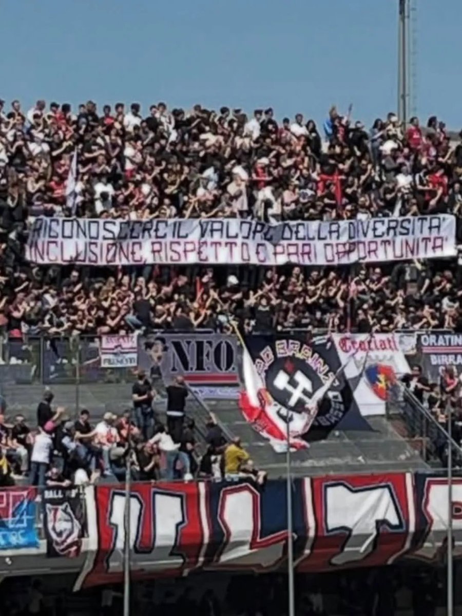 ultras_antifaa's tweet image. #Italy — Anti-racism banner from Campobasso supporters:

“Recognizing the value of diversity. Inclusion, respect, and equal opportunities.”