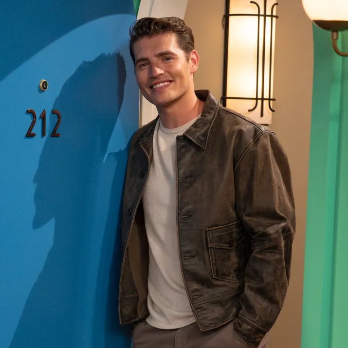 Info Disney Hulu tweet media