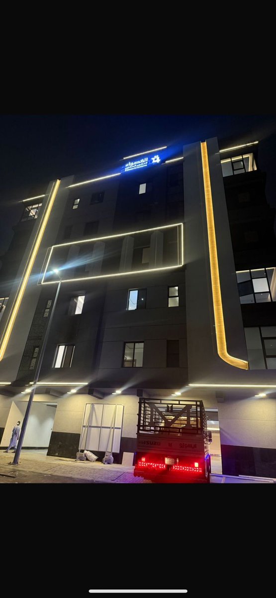 Mike Bates tweet media