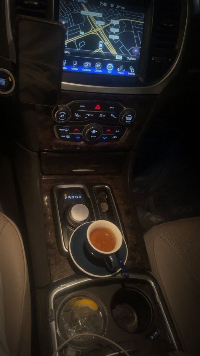 ru الحساب مقيد tweet media