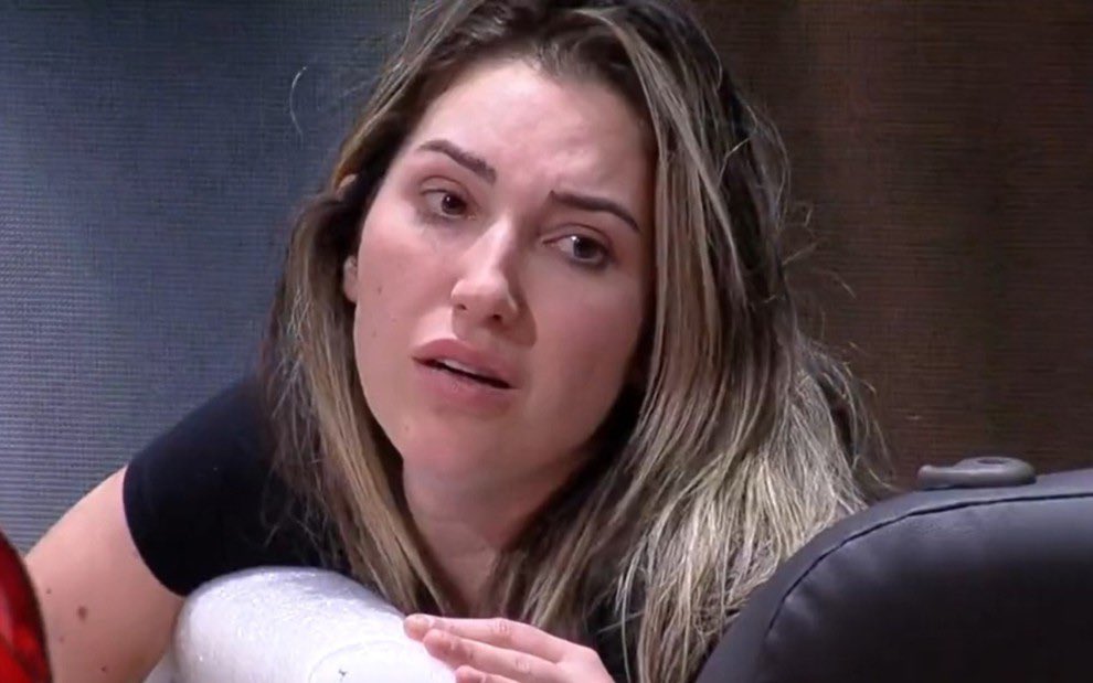 Espiadinha tweet media