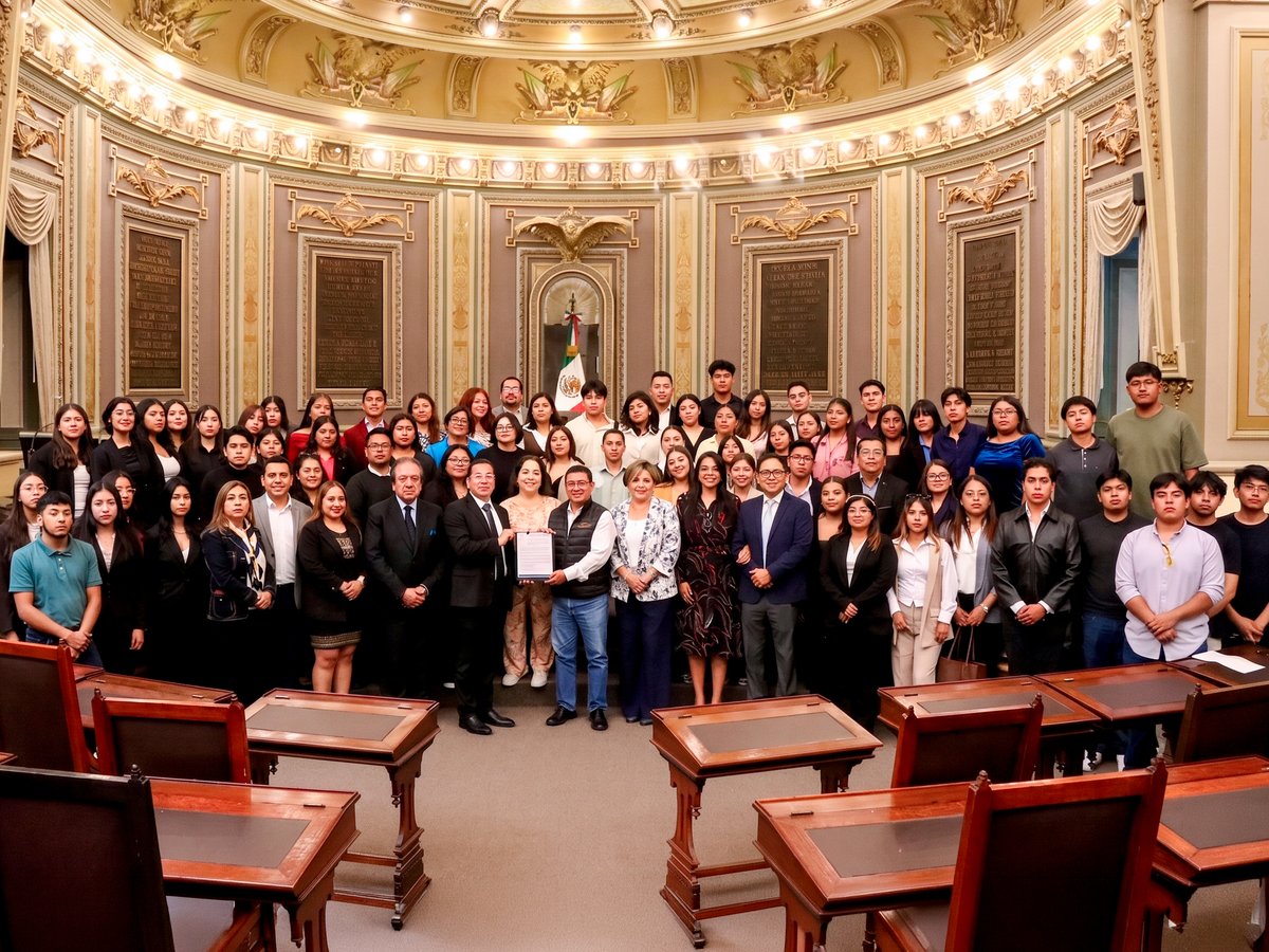 TehuacanUTT's tweet photo. 🤝 Desde la antigua sede del Congreso de Puebla, llevamos a cabo la firma de convenio de colaboración con el H. Congreso del Estado de Puebla para prácticas profesionales y servicio social, fortaleciendo la vinculación y generando más oportunidades para nuestra comunidad. https://t.co/TiSvZumbGU