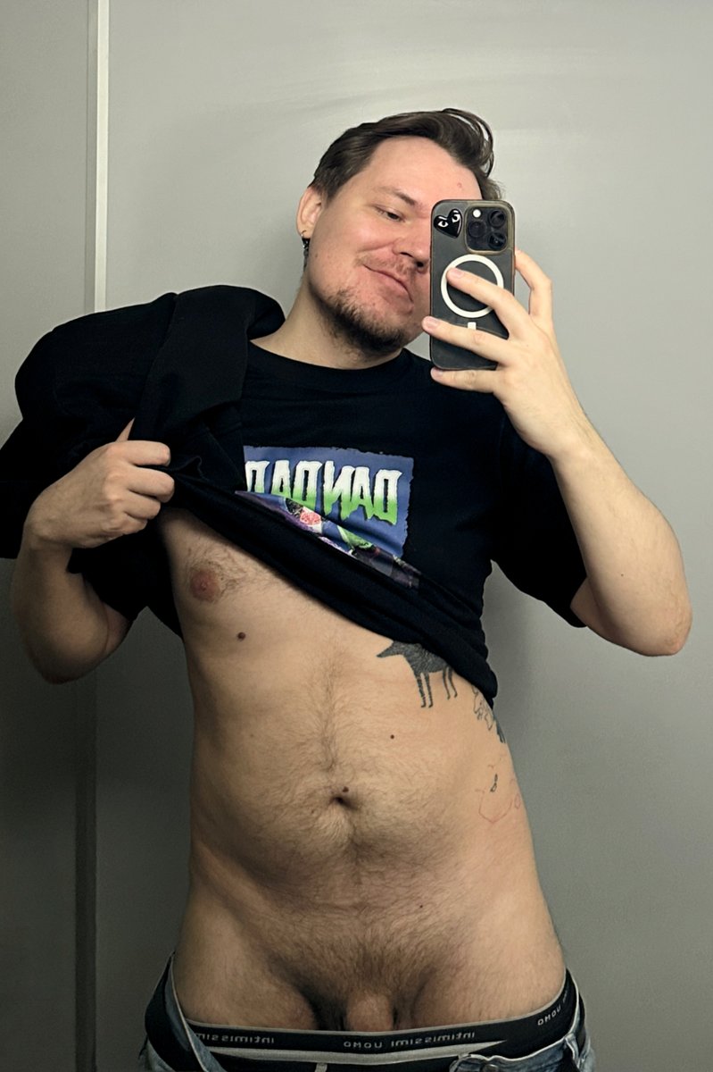 akzmchvphoto tweet media