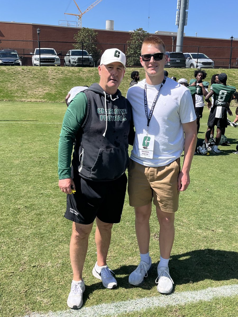 MaddoxPinter18's tweet photo. I had a great time this morning @CharlotteFTBL! The energy and enthusiasm was electric! I also had a great time talking to @CoachTFitch and @CoachJBMiller about the future of the program. @CoachAlbin @TylerWoodsFB  #RobTheBank #GoldStandard 
@CoachYoungXFQB @ArchboldFB https://t.co/sBbYYNSECU