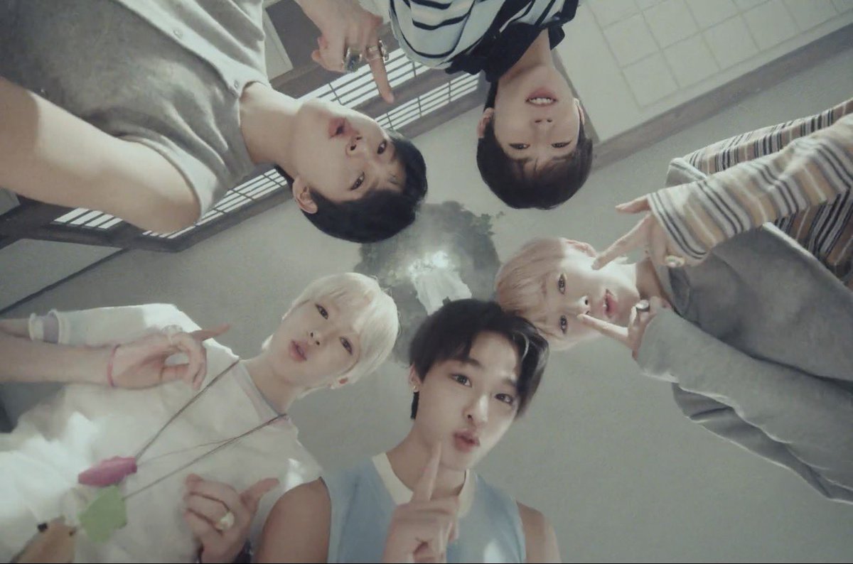 🍓⸝⸝ tweet media