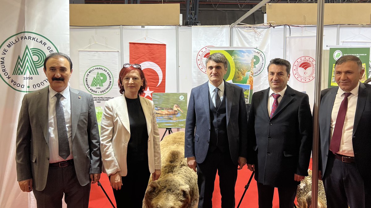 Tarım, Hayvancılık ve Gıda Fuarı 16’ncı kez kapılarını açtı.

İl Müdürümüz Dr. Turgay Şişman fuar alanında incelemelerde bulunarak stantları ziyaret etti, sektör temsilcileriyle bir araya geldi.
<a href="/ibrahimyumakli/">İbrahim Yumaklı</a> <a href="/tcvanvaliligi/">T.C. Van Valiliği 🇹🇷</a> <a href="/musagoktas_/">Musa Göktaş</a> <a href="/trgyssmn/">Turgay ŞİŞMAN</a>