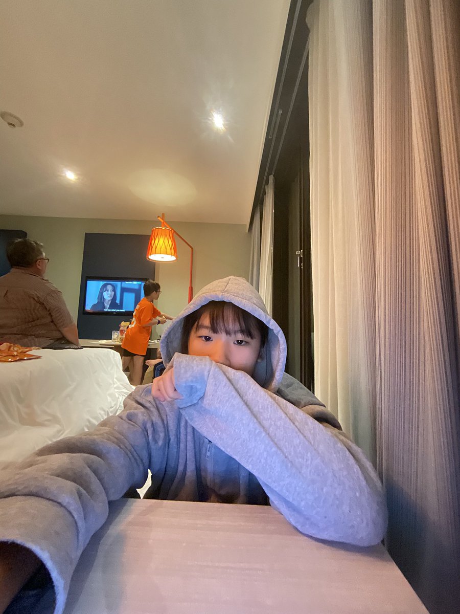 แบ้ง tweet media