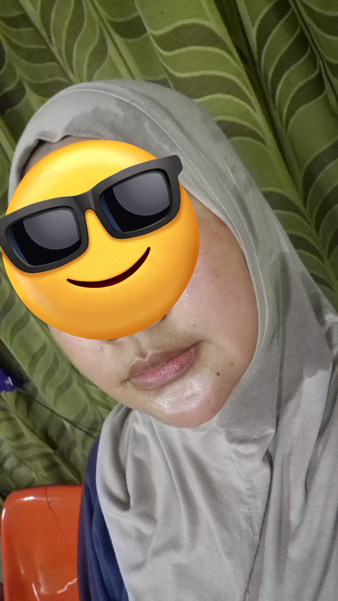 julie🍉 tweet media