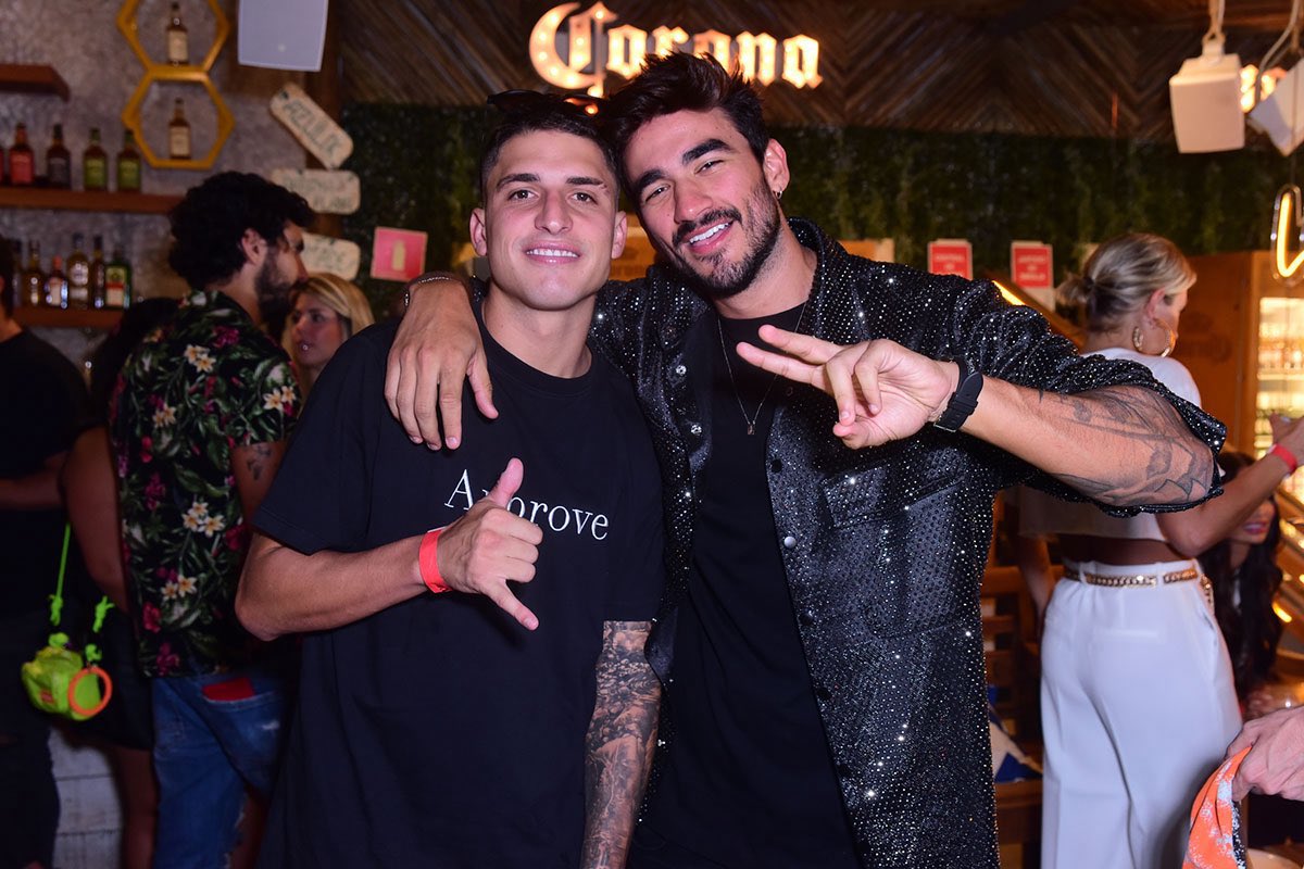 <a href="/guinapolitano/">Gui Napolitano 🍨</a> <a href="/guinapolitano/">Gui Napolitano 🍨</a> e ninguém postou nada sobre vc andar com o estuprador, ninguém liga pra você!