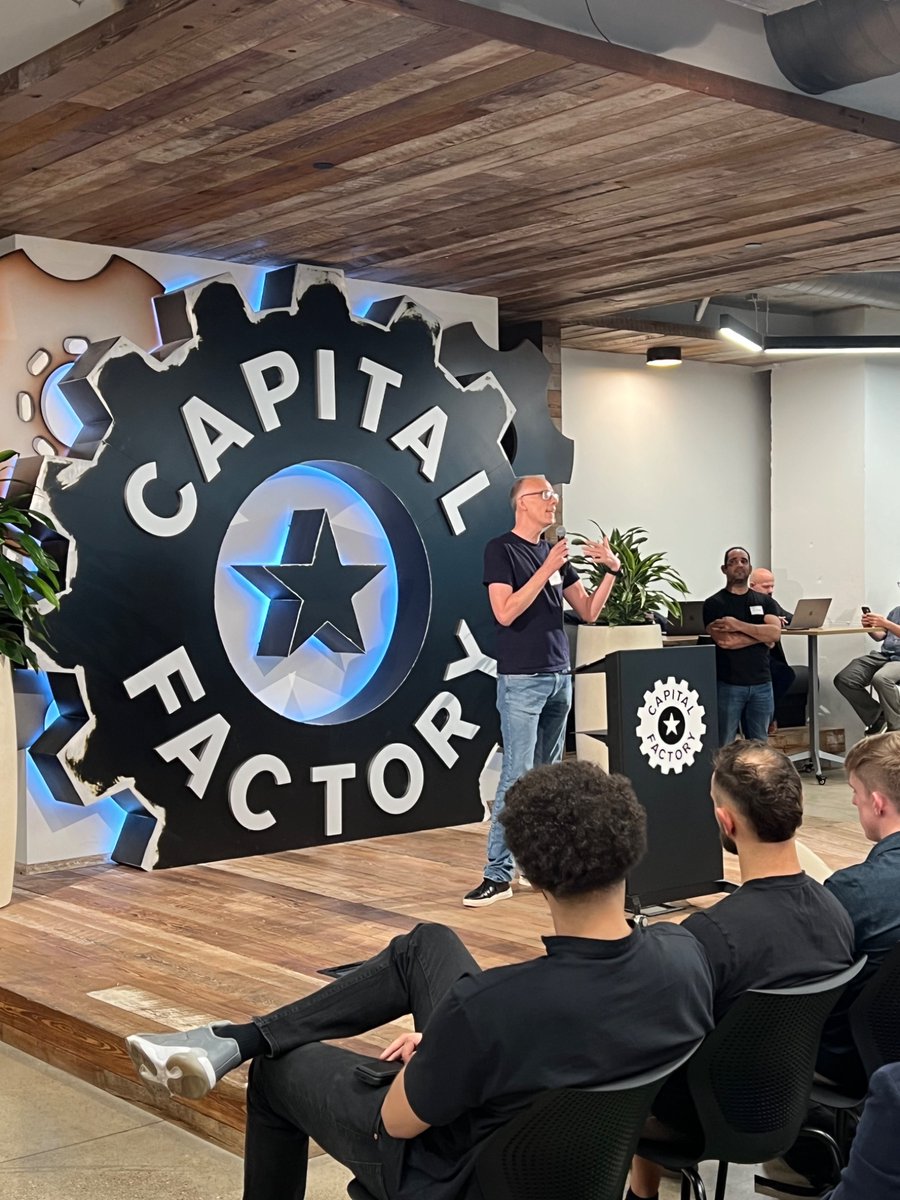 ChaseRan's tweet photo. Austin’s Claude community really showed up on Monday for ATX’s official Claude Code meetup! With a line out the door, over 150 people came out to learn, share, and collaborate on all things Claude! It felt like one big happy family. ☺️ The energy in the room was electric! ⚡️ https://t.co/pnuKk5DE4w