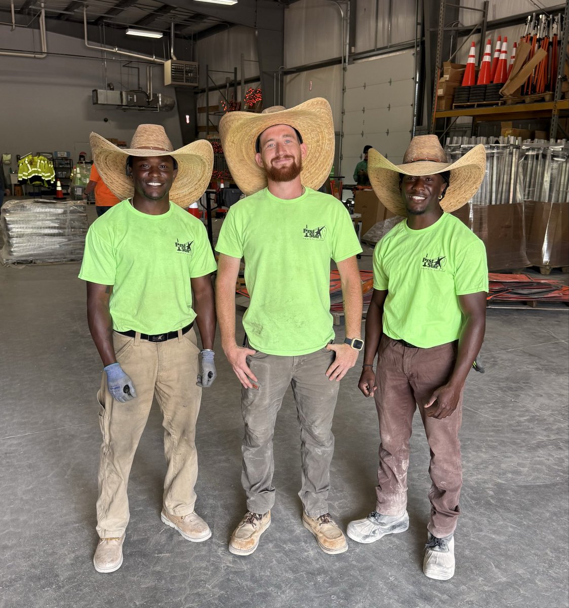 FirstStarSafety's tweet image. Safety comes in all forms!  

Even giant hats!🤠🤠🤠

☀️We take our sun protection seriously!  Our warehouse team was just gifted these HUGE cowboy hats to help block the sun while they’re working out in the yard!☀️ 

#SPF #sunprotection
