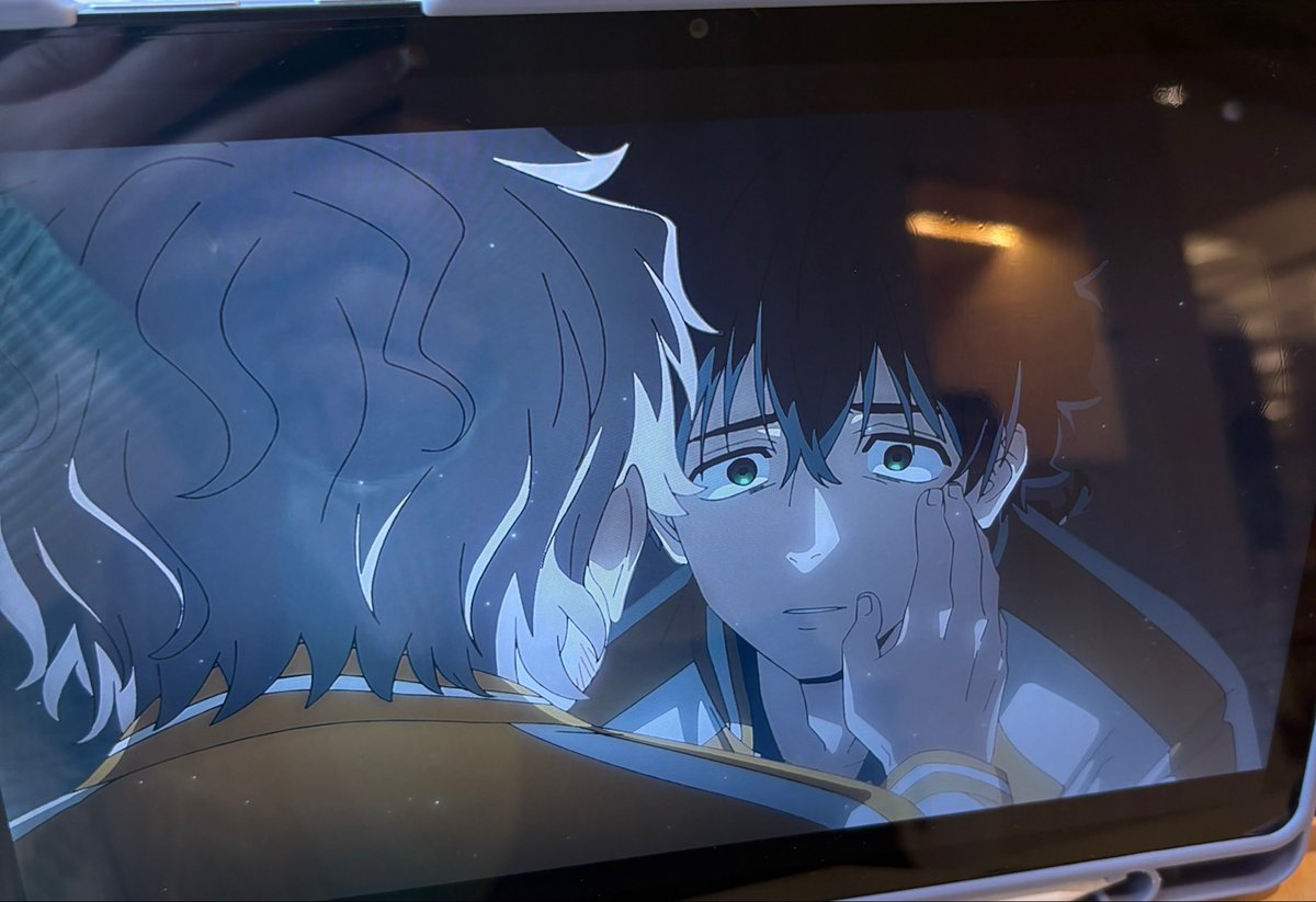 estoy viendo una serie de pandilleros o un romance gay trágico??