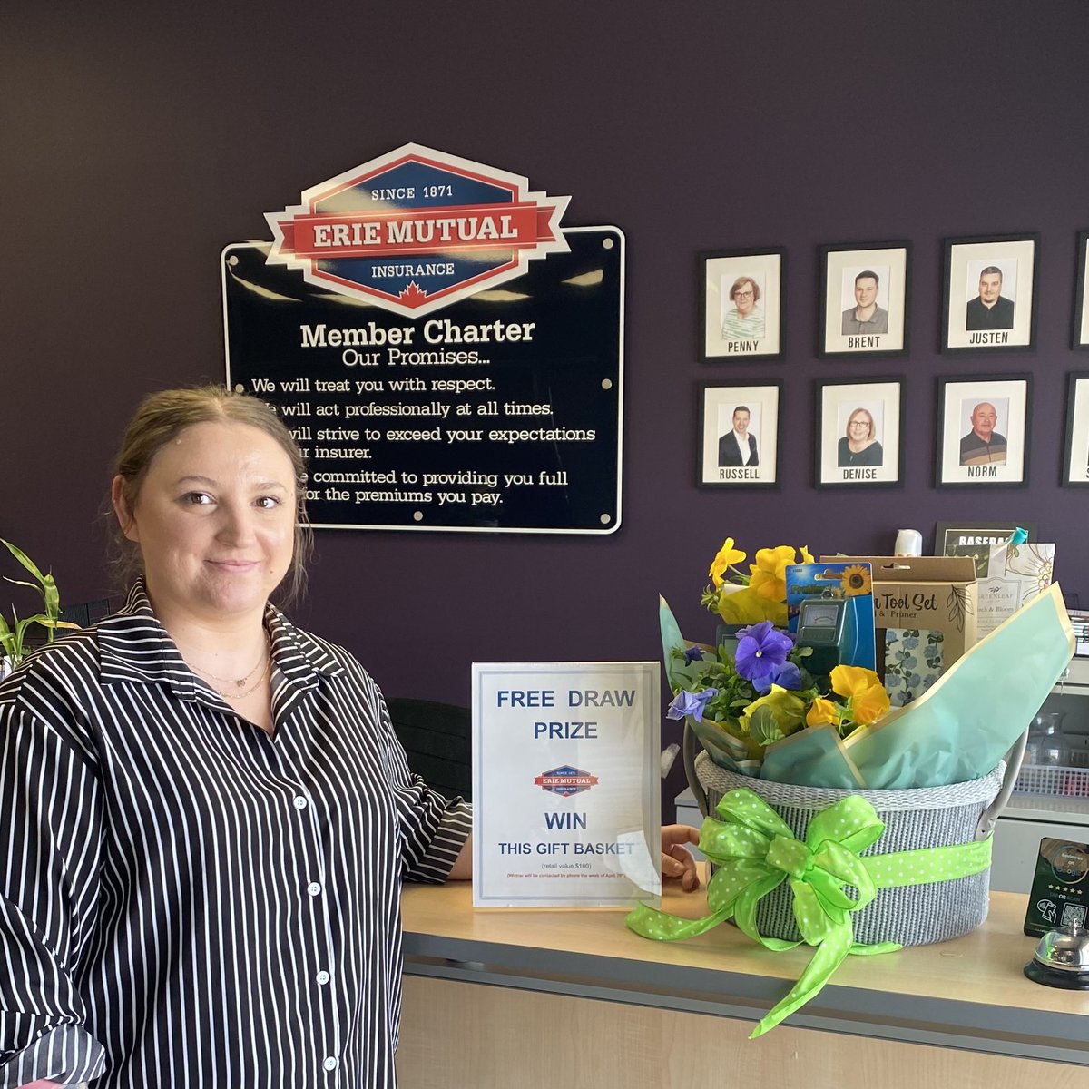 ErieMutual's tweet image. Mackenzie invites you to visit our booth at the Dunnville Home &amp;amp; Garden Show this weekend for your chance to win the garden gift basket #freeddraw #chancetowin #teamerie #insurance