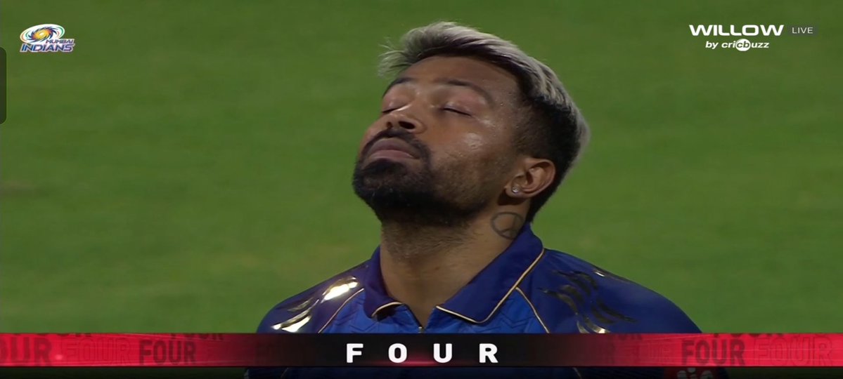 𝐊𝐨𝐡𝐥𝐢𝐧𝐚𝐭!𝟎𝐧_👑🚩 tweet media