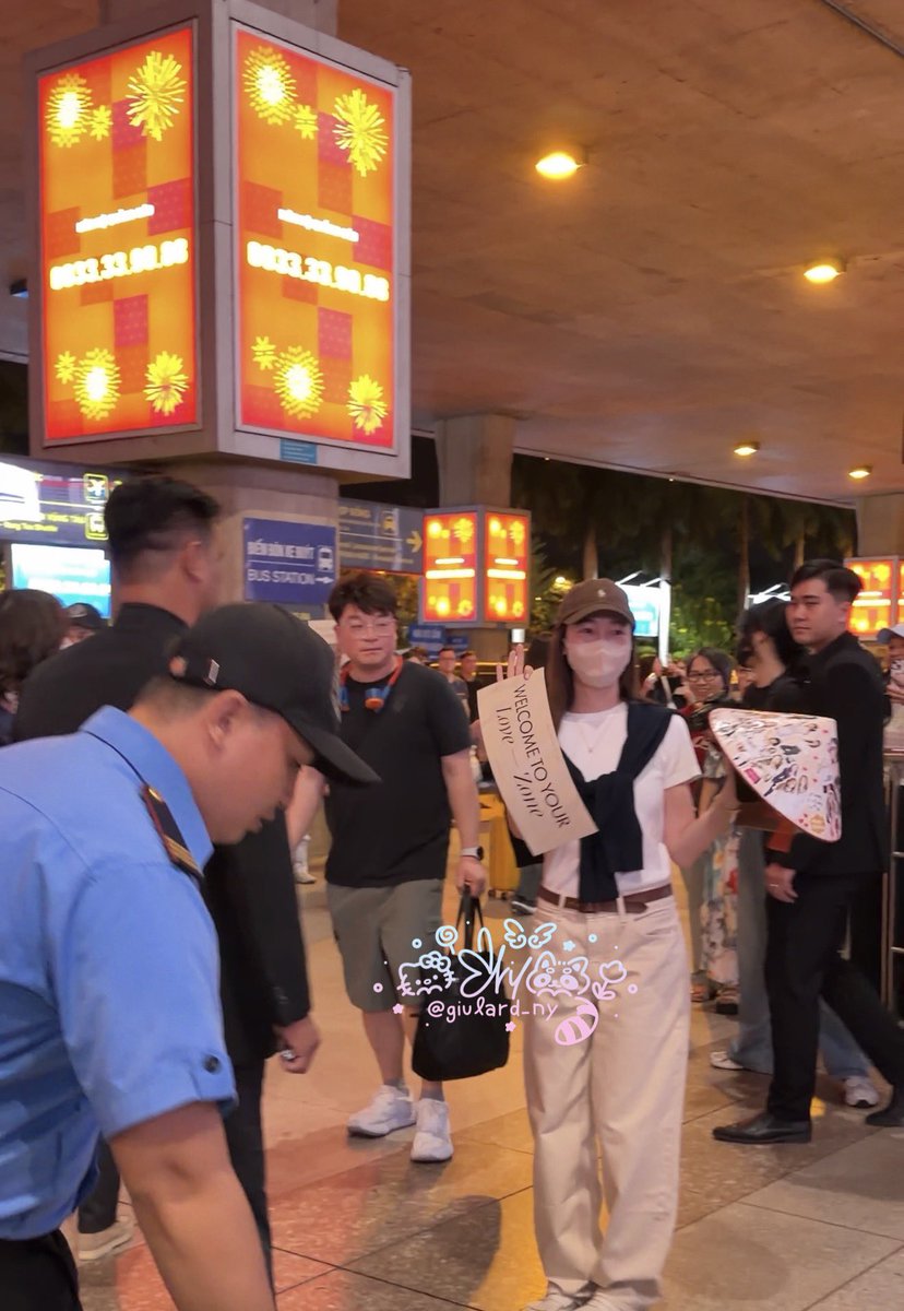 giulard_ny's tweet photo. WELCOME BACK TO VIETNAM 🇻🇳

#ReflectionsTourVietnam #JessicaJung #Jessica #ReflectionsTour https://t.co/PhORTnyY54